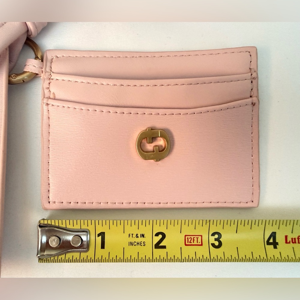 ๐ Stylish Pink Wristlet Wallet Set โ 2 Pieces! ๐ - Picture 15 of 16